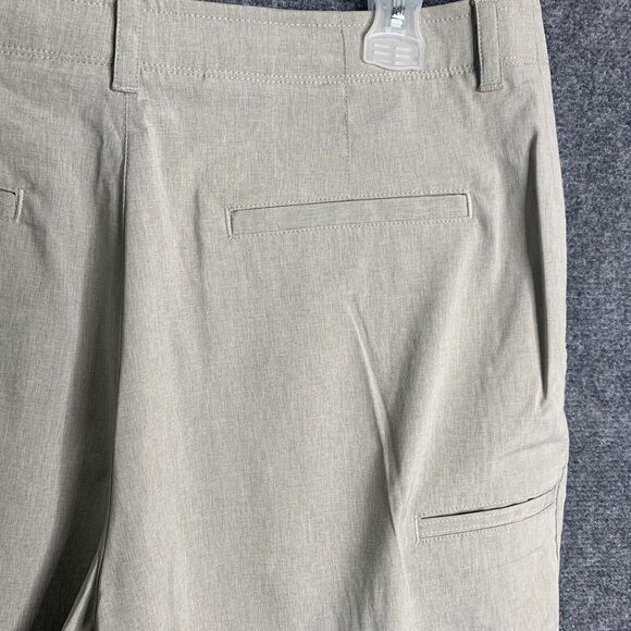 Nicklaus Bermuda Golf Shorts Beige NWOT Light Weight Sun Protection Size 36 - Picture 6 of 10